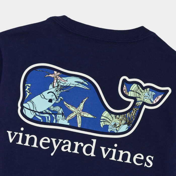 Camisa M/C Vineyard Boys' Holiday Shells Whale Pocket Tee - Imagen 3